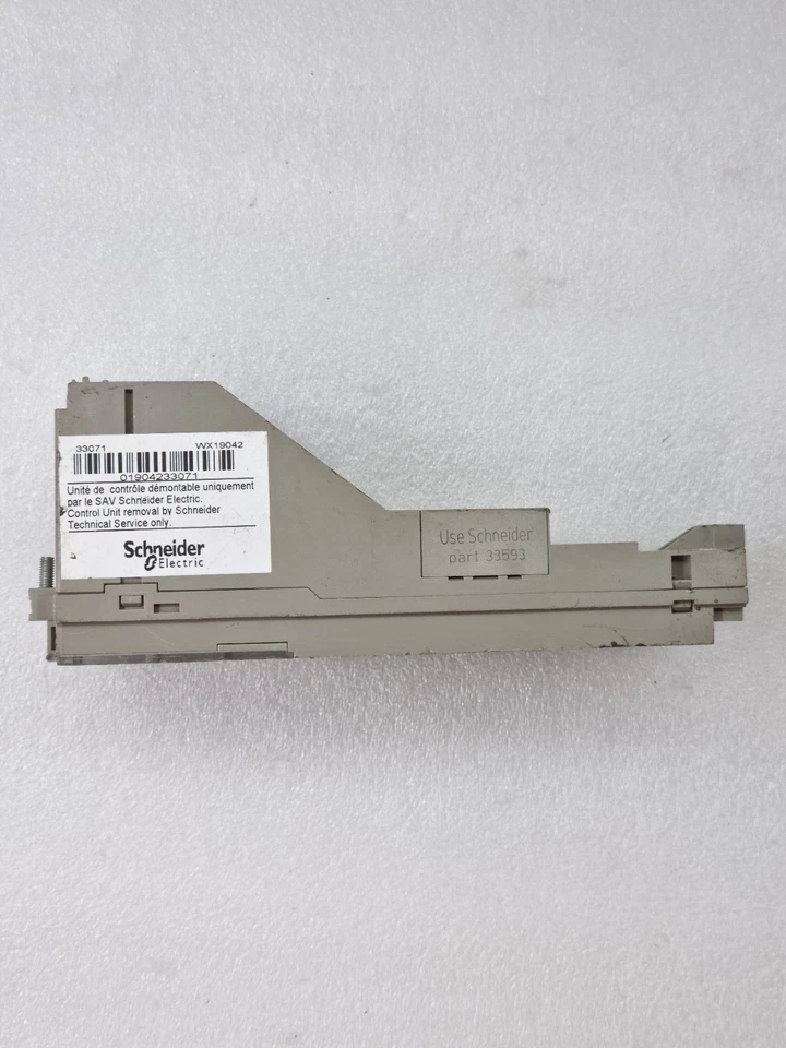 USED SCHNEIDER ELECTRIC 33071 MICROLOGIC 2.0A DIGITAL CIRCUIT BREAKER TRIP UNIT